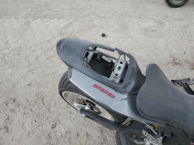2007 SUZUKI GSX-R750 JS1GR7KA172107621