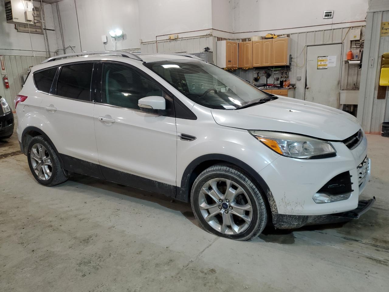 1FMCU0JX7EUA70202 2014 Ford Escape Titanium