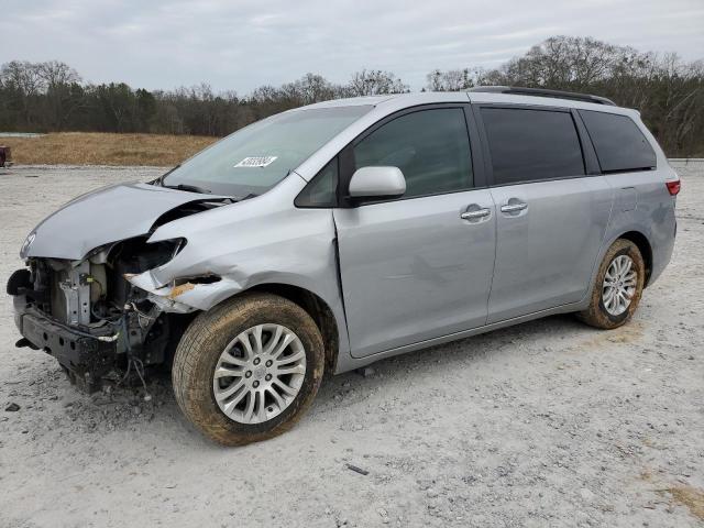 2017 TOYOTA SIENNA XLE 5TDYZ3DC0HS814236