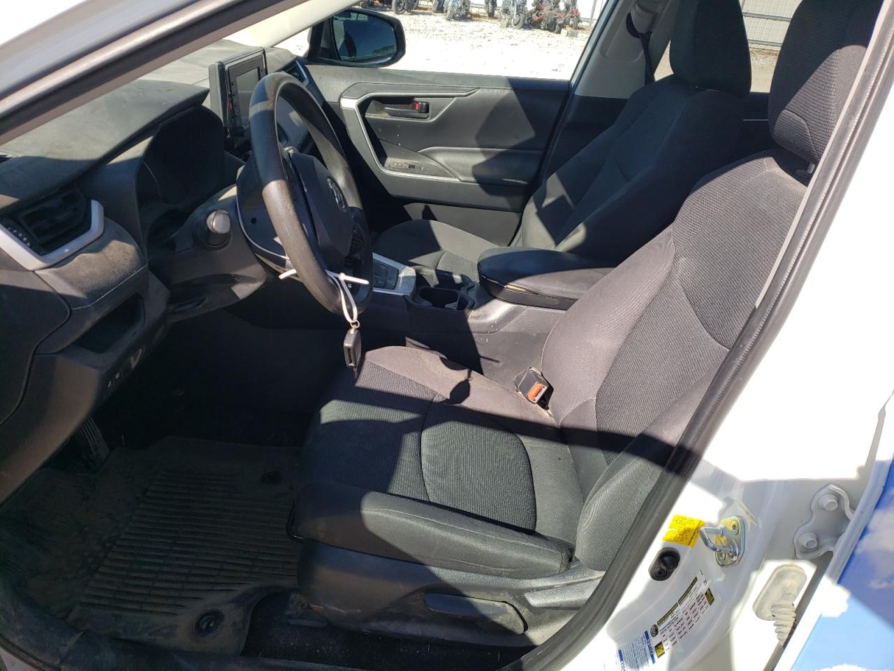 2T3L6RFV7MW005409 2021 Toyota Rav4 Le