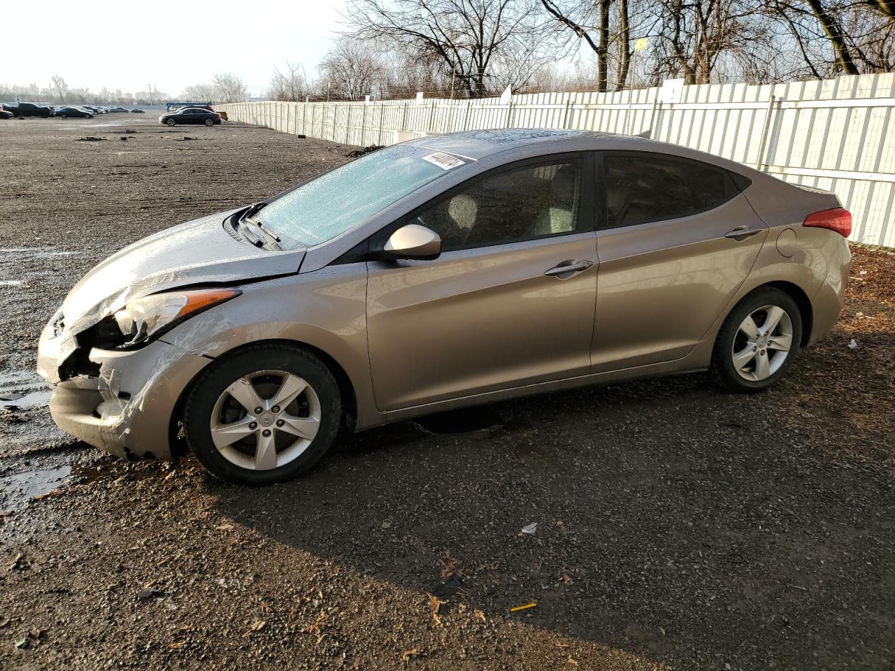 5NPDH4AE2DH228926 2013 Hyundai Elantra Gls
