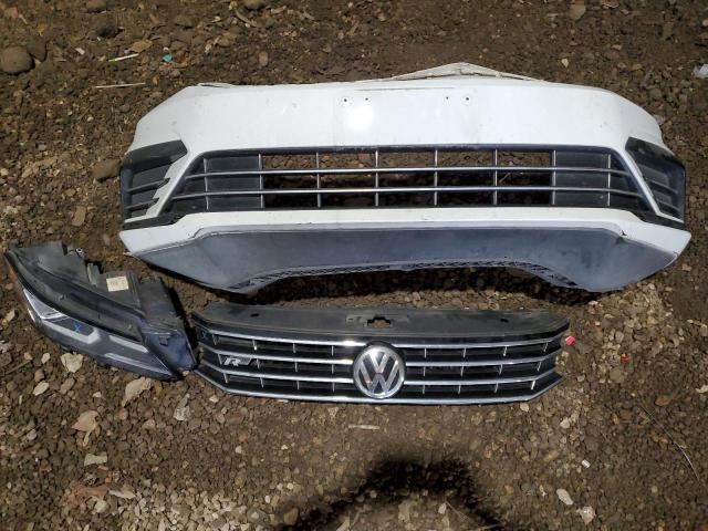 2017 VOLKSWAGEN PASSAT R-L 1VWDT7A32HC060752