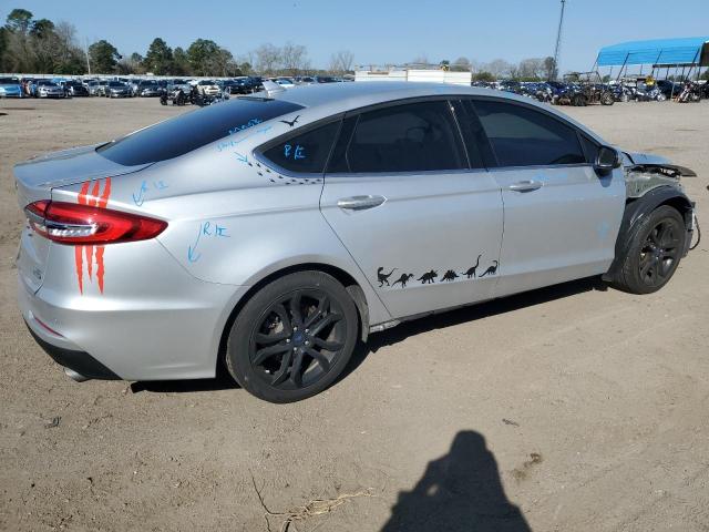 VIN 3FA6P0HDXKR213639 2019 Ford Fusion, SE no.3