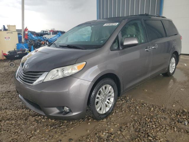 2011 Toyota Sienna XLE