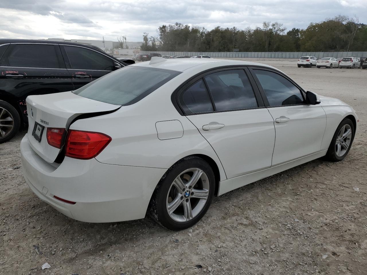 WBA3B1G51FNT06647 2015 BMW 320 I