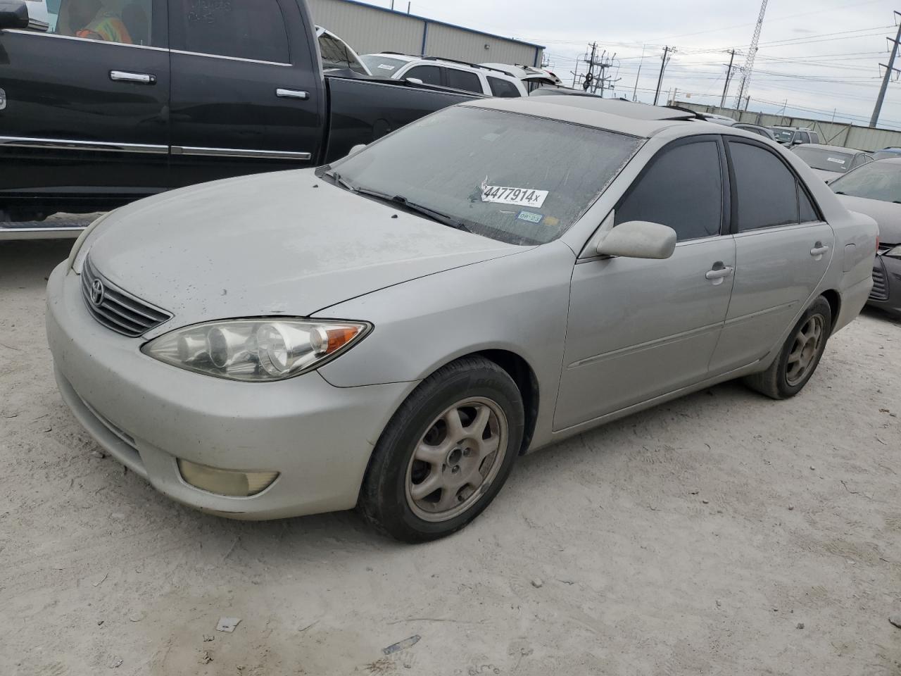 4T1BE32K55U392754 2005 Toyota Camry Le