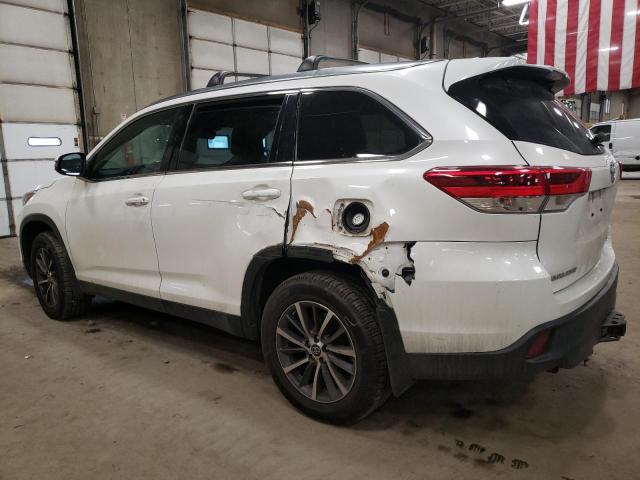 VIN 5TDJZRFH4KS568506 2019 Toyota Highlander, SE no.2