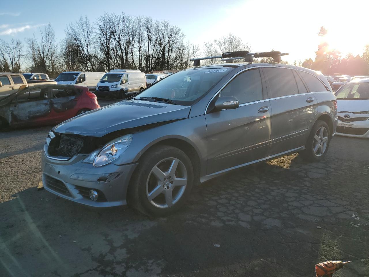 MERCEDES-BENZ R-CLASS 350 4MATIC