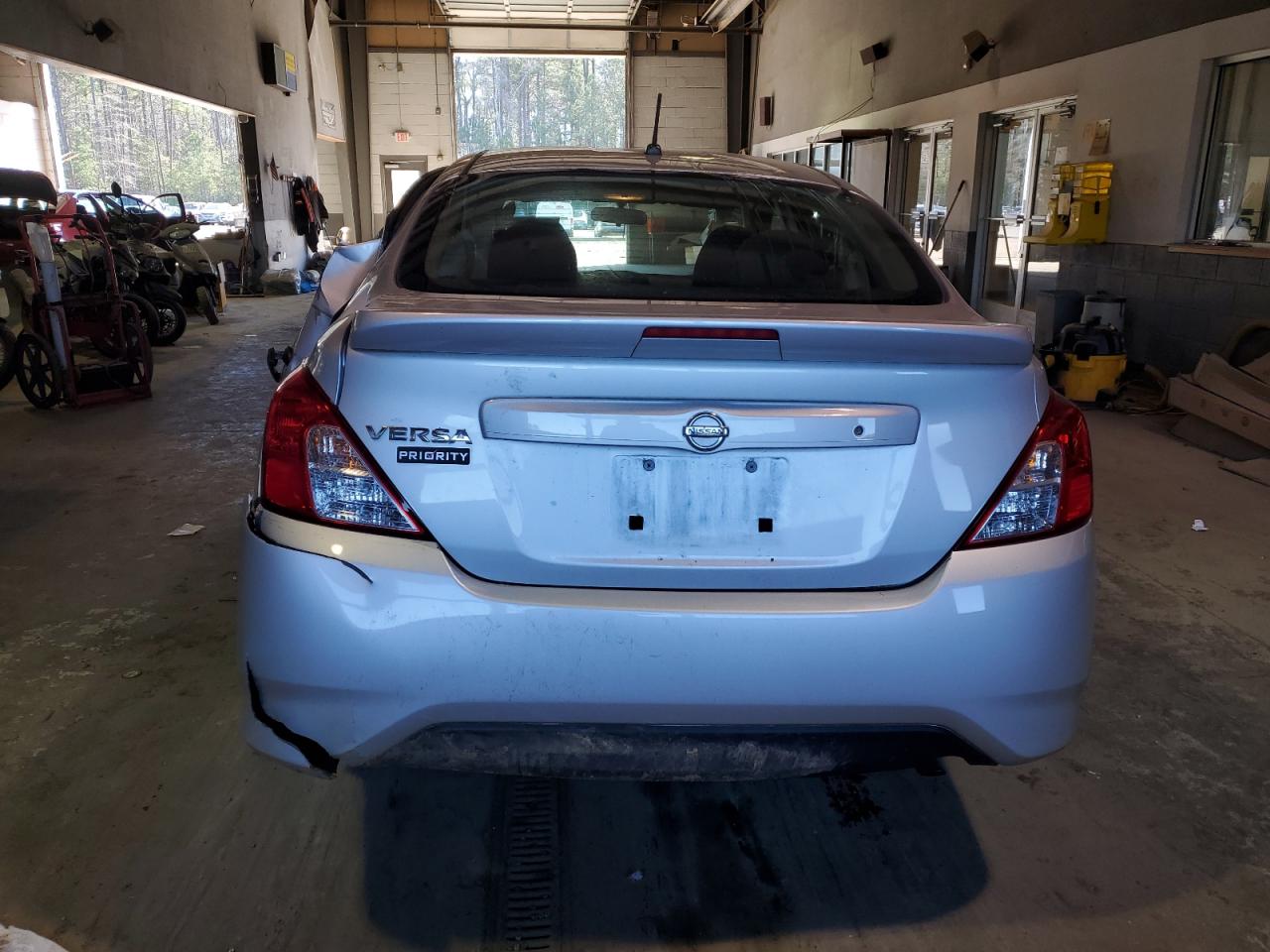 3N1CN7AP7JL855708 2018 Nissan Versa S