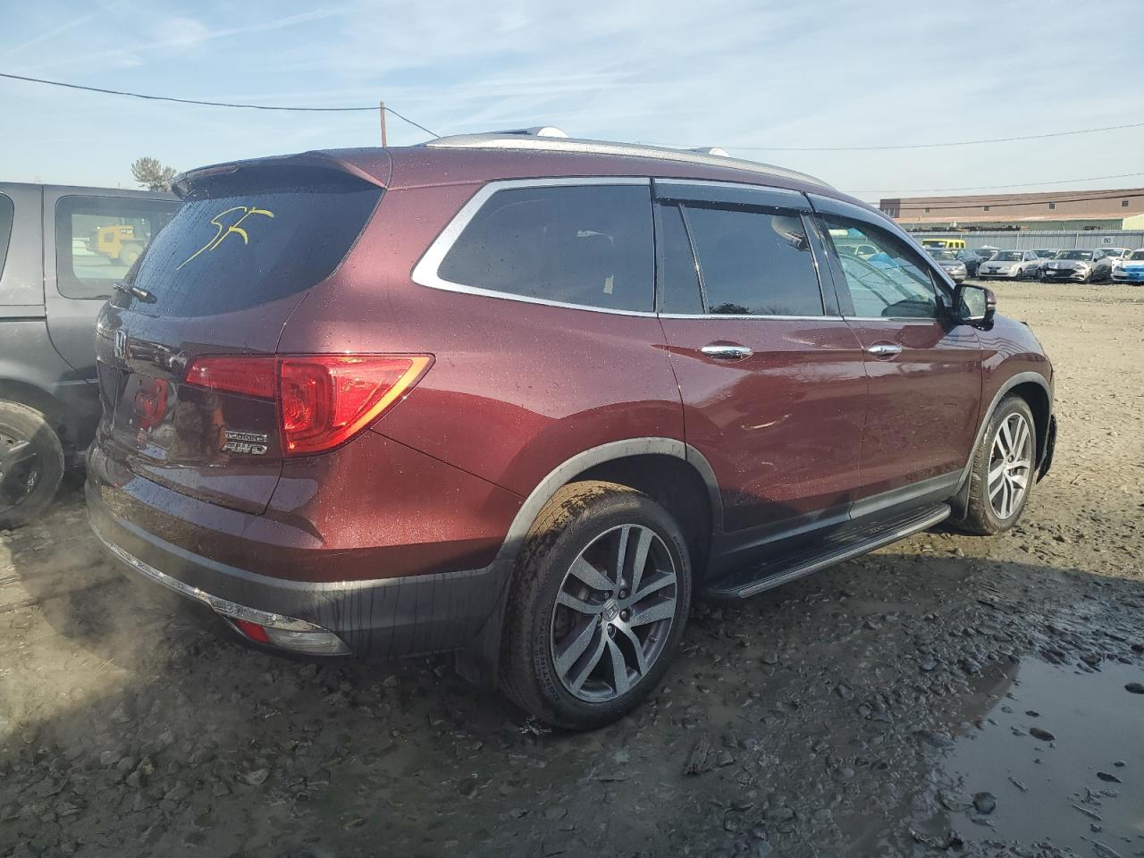 2017 Honda Pilot Touring vin: 5FNYF6H98HB004110