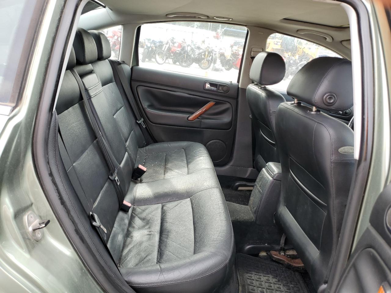 WVWRH63B04P045243 2004 Volkswagen Passat Glx