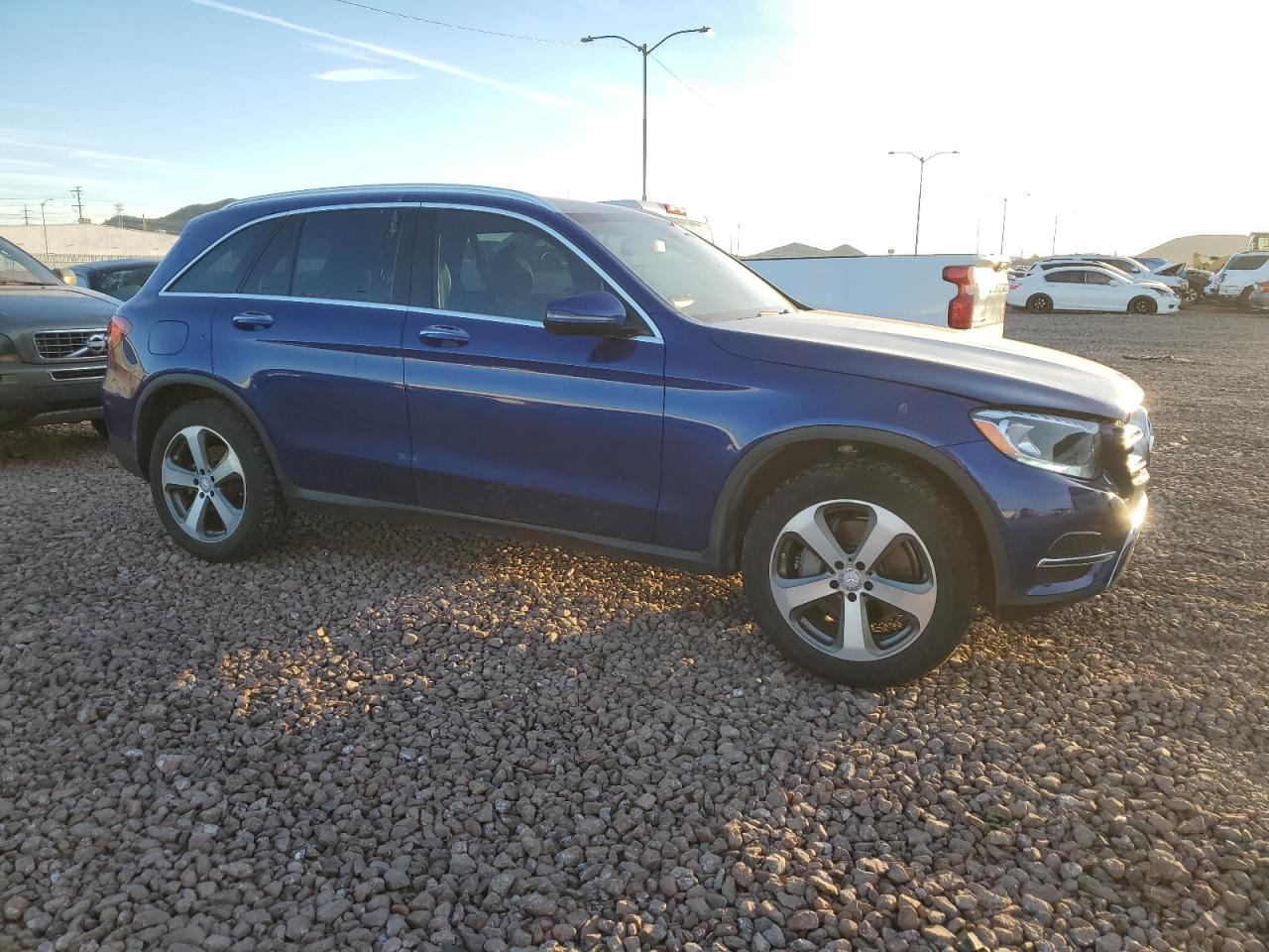 2017 Mercedes-Benz Glc 300 4Matic vin: WDC0G4KB6HF184963