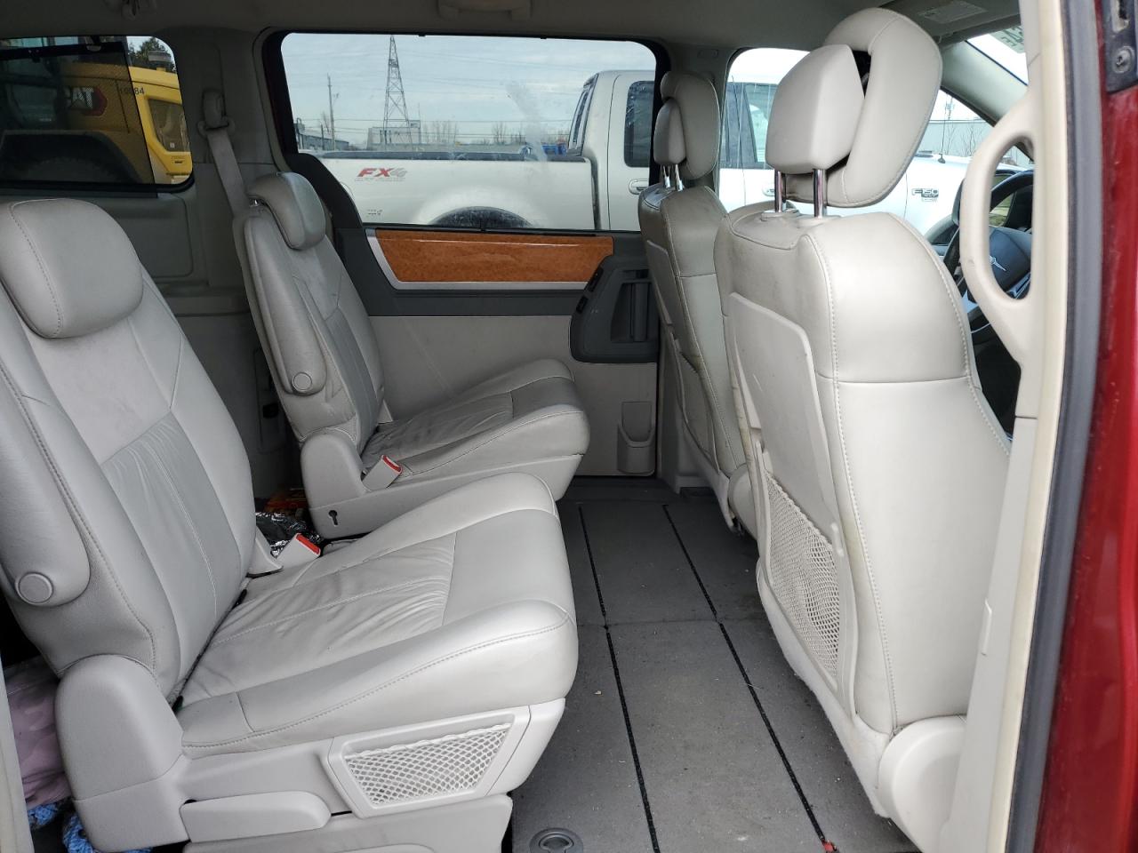 2A4RR6DX4AR315554 2010 Chrysler Town &amp; Country Limited