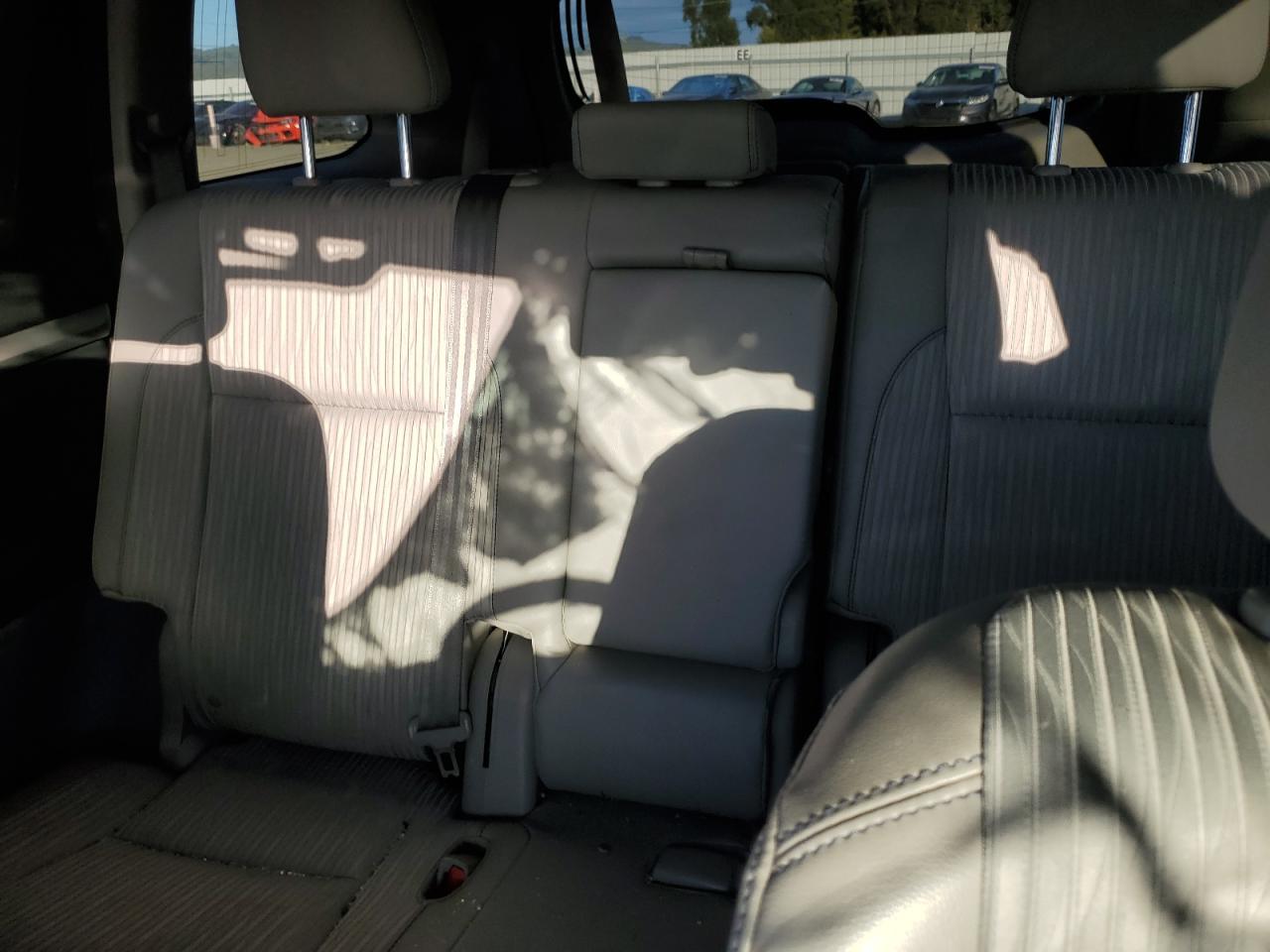 5TDBKRFH3ES009963 2014 Toyota Highlander Le