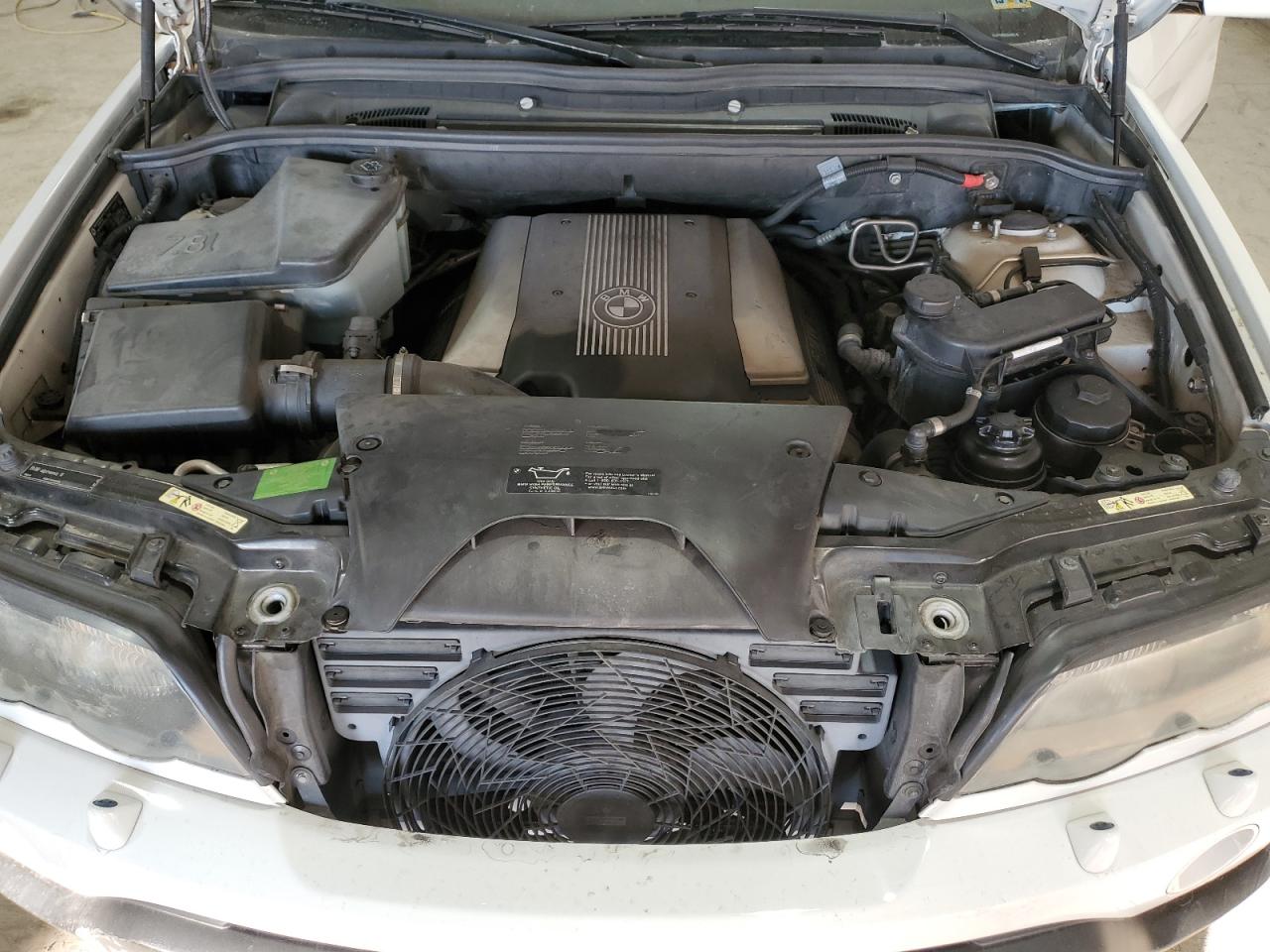 5UXFB33562LH39535 2002 BMW X5 4.4I