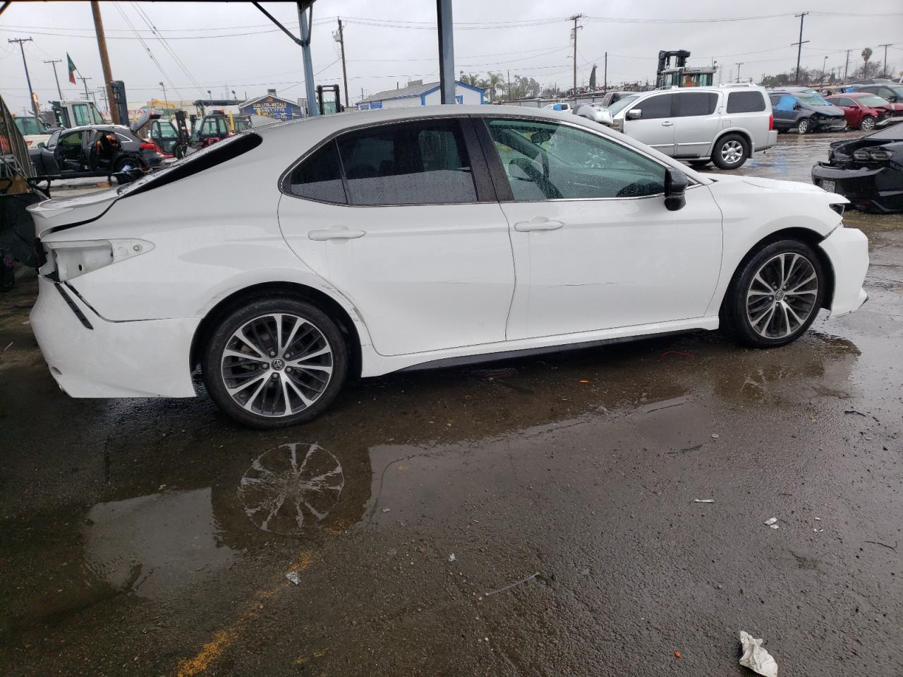 2019 Toyota Camry L vin: 4T1B11HK3KU273054