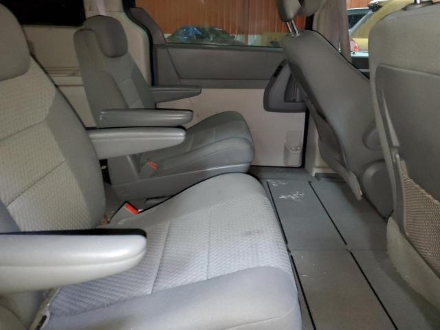 2010 Dodge Caravan - Image 11
