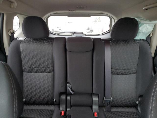 2017 NISSAN ROGUE S JN8AT2MV0HW016810