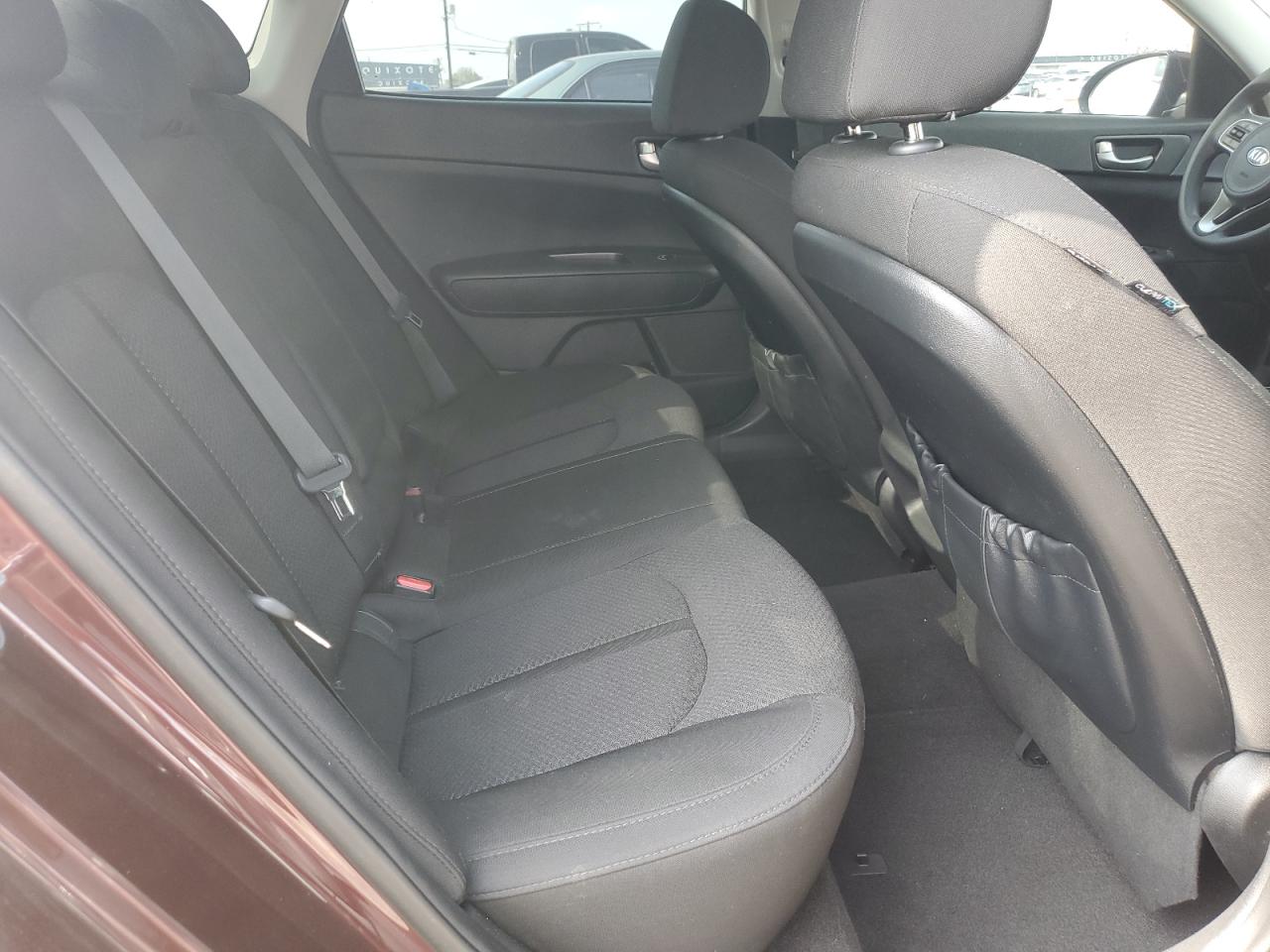 5XXGT4L32HG156831 2017 Kia Optima Lx