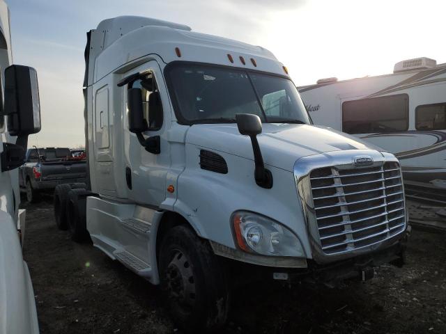 Lot #2345968761 2016 FREIGHTLINER CASCADIA 1 salvage car