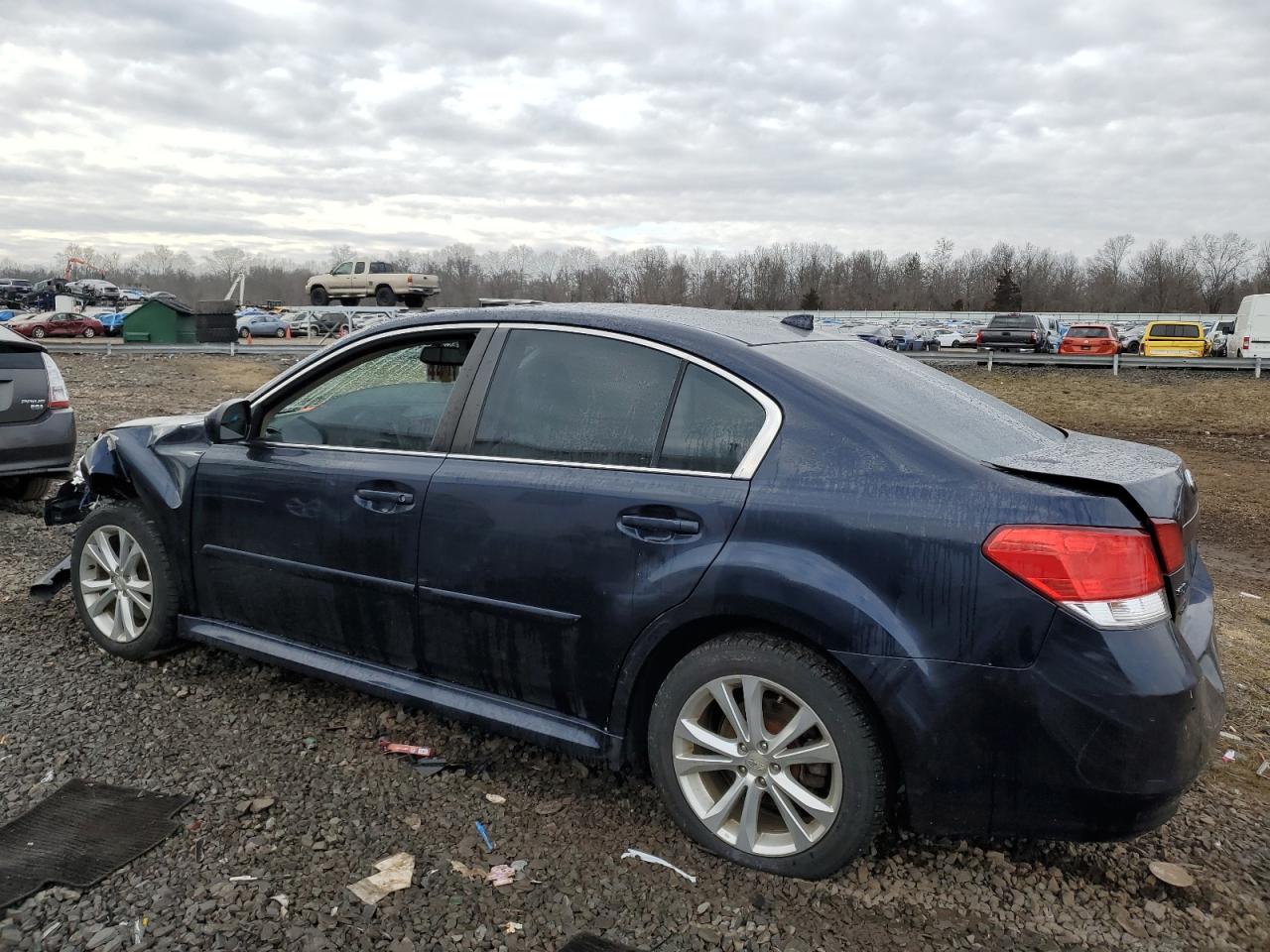 2014 Subaru Legacy 3.6R Limited vin: 4S3BMDM69E2004143