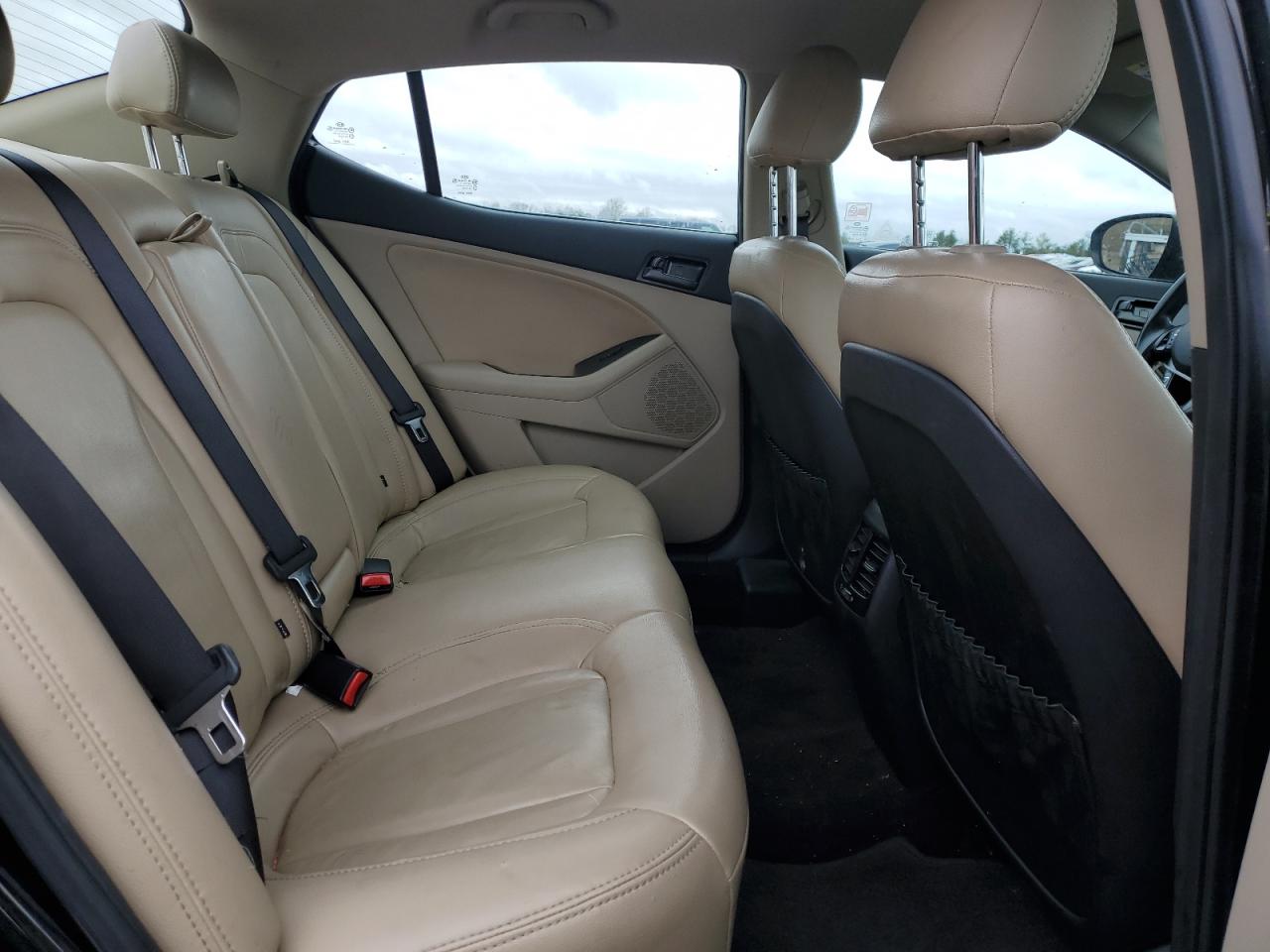 KNAGM4A78B5100016 2011 Kia Optima Lx