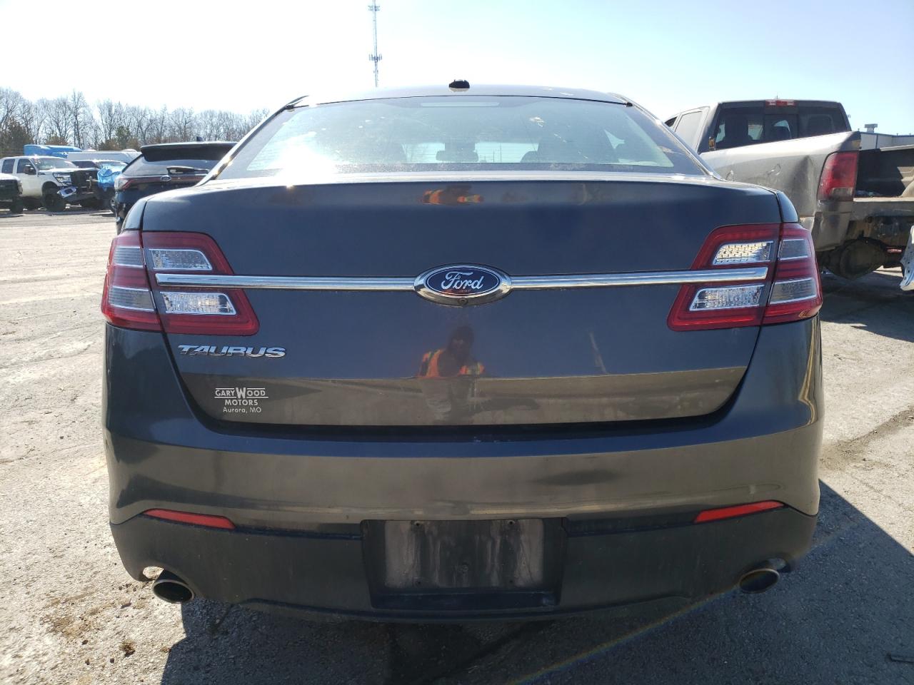 2019 Ford Taurus Se vin: 1FAHP2D84KG117557