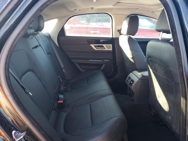 2016 JAGUAR XF PREMIUM SAJBJ4BV8GCY16518