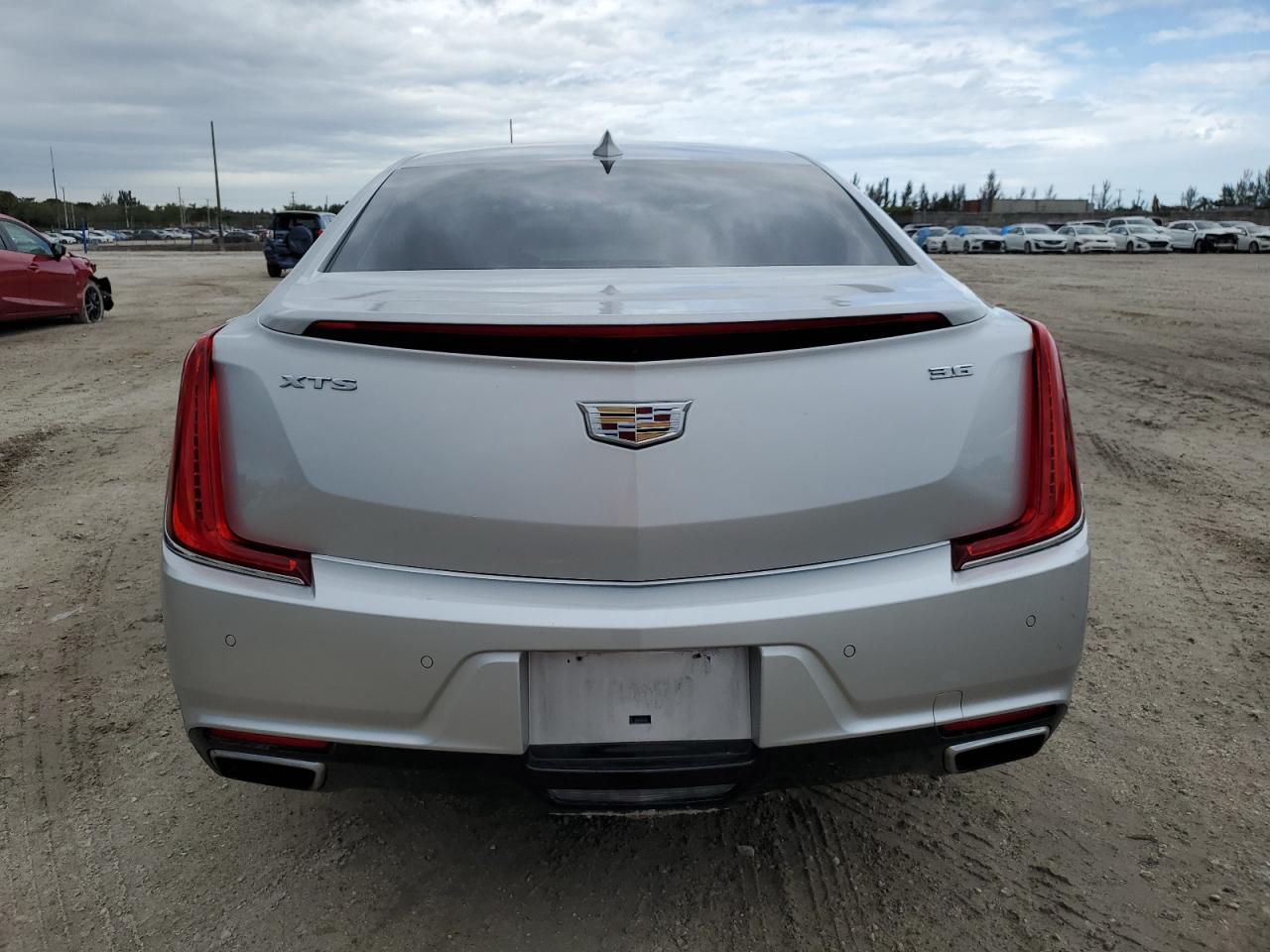 2G61M5S3XK9155907 2019 Cadillac Xts Luxury