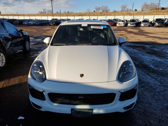 VIN WP1AA2A22HKA85807 2017 Porsche Cayenne no.5