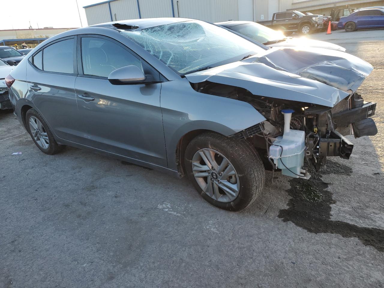 2020 Hyundai Elantra Sel vin: KMHD84LF8LU915561