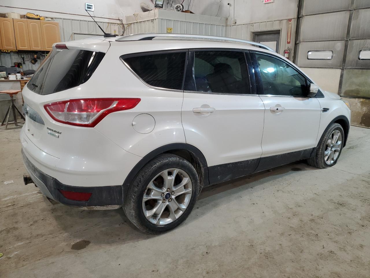 1FMCU0JX7EUA70202 2014 Ford Escape Titanium