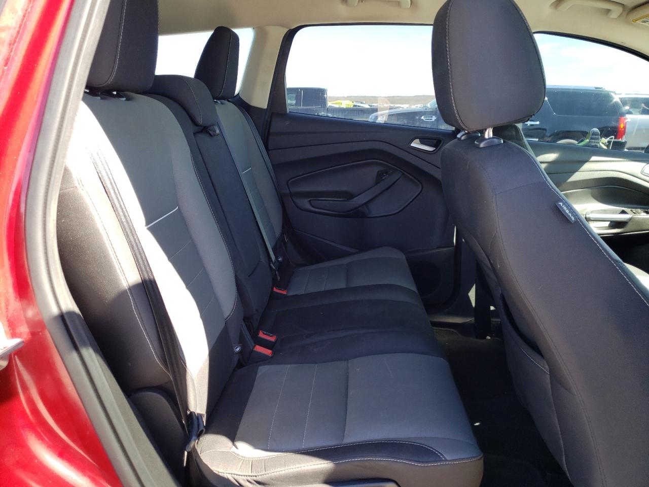 1FMCU0G90FUC78724 2015 Ford Escape Se