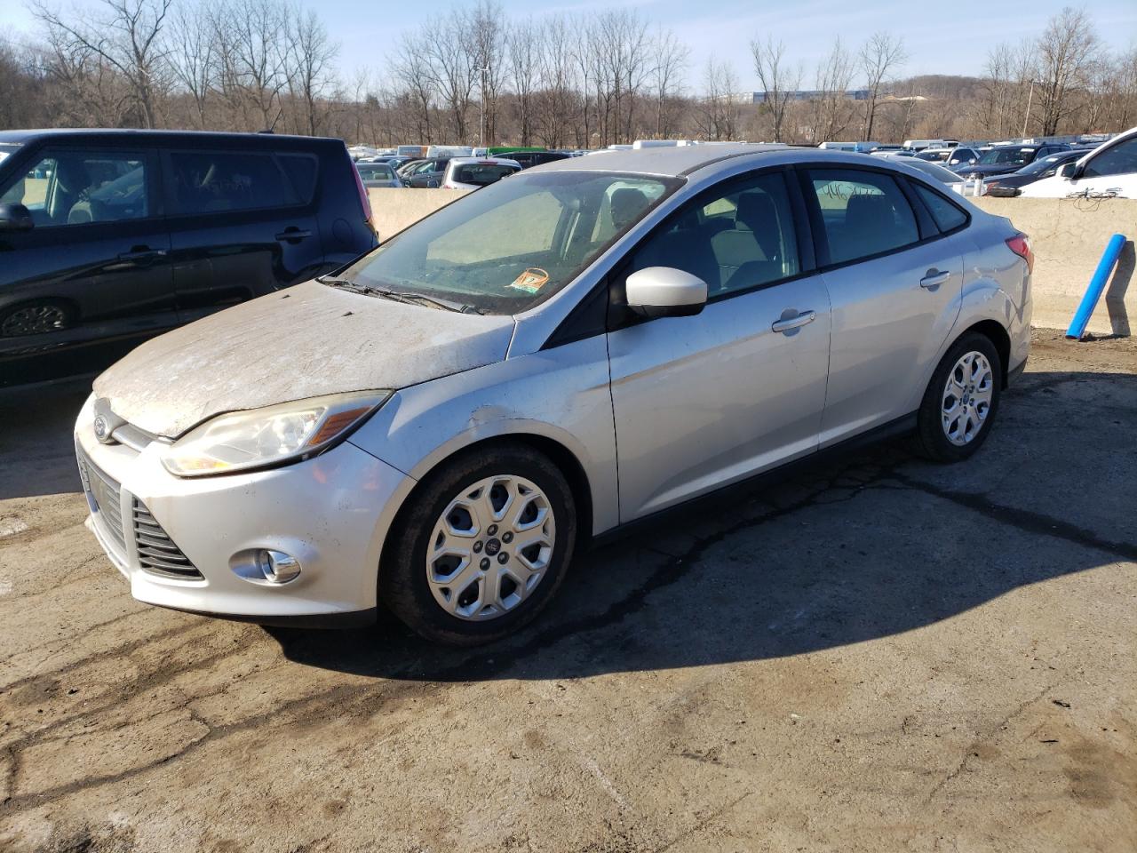 1FAHP3F27CL264835 2012 Ford Focus Se 1FAHP3F27CL264835 2012 Ford Focus Se