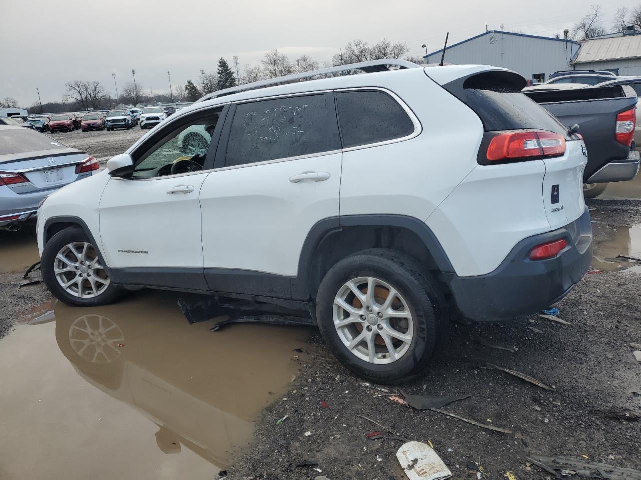 1C4PJMCB1HW614449 2017 Jeep Cherokee Latitude