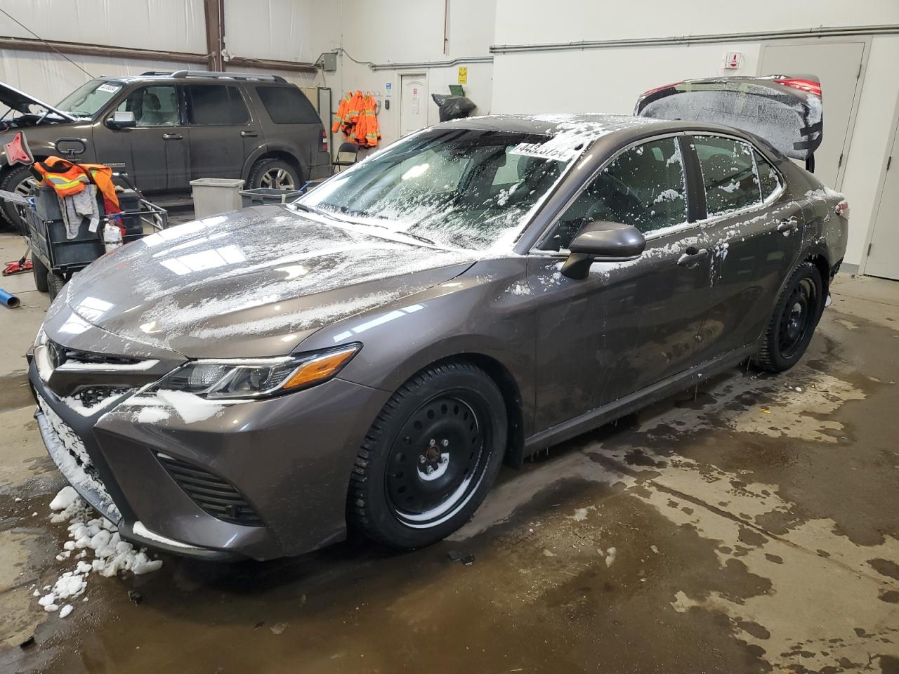 4T1B11HKXJU093617 2018 Toyota Camry L