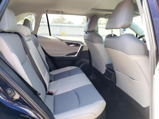 2022 TOYOTA RAV4 XLE P JTMB6RFV0ND064442