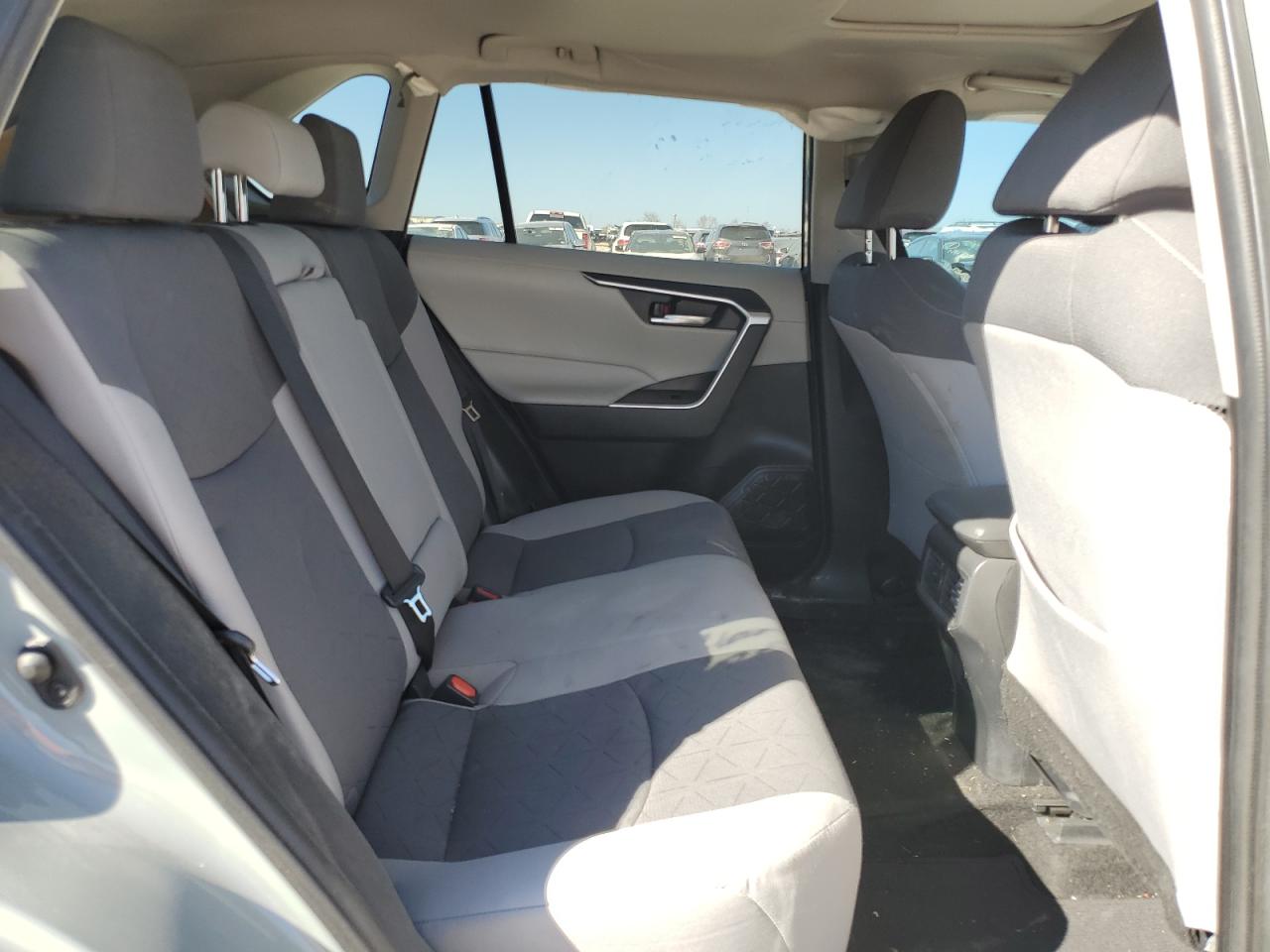 2T3W1RFV1MW133124 2021 Toyota Rav4 Xle