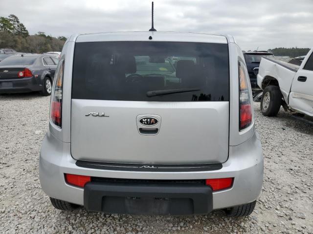 2011 Kia Soul + VIN: KNDJT2A23B7710642 Lot: 44390284