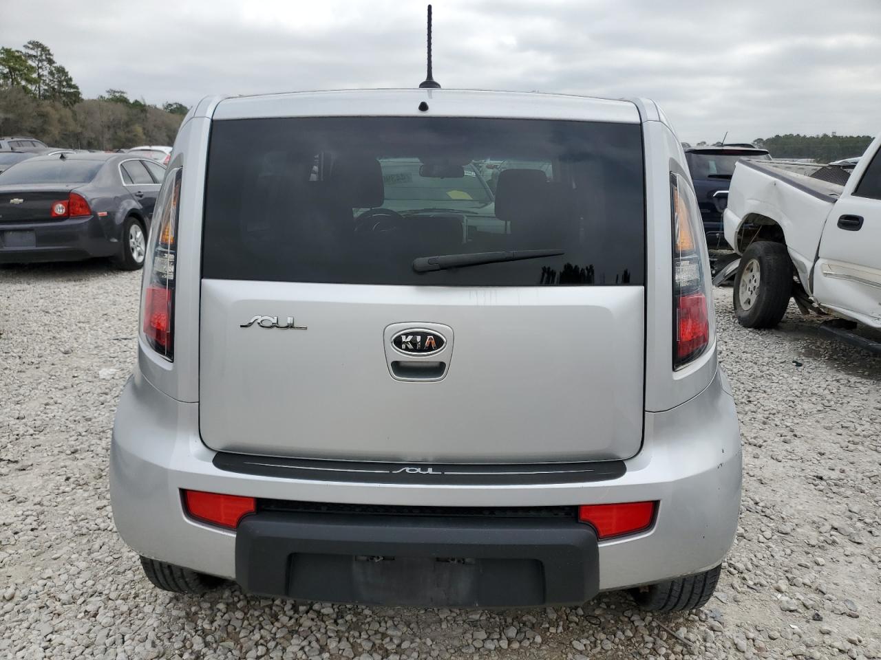 KNDJT2A23B7710642 2011 Kia Soul +
