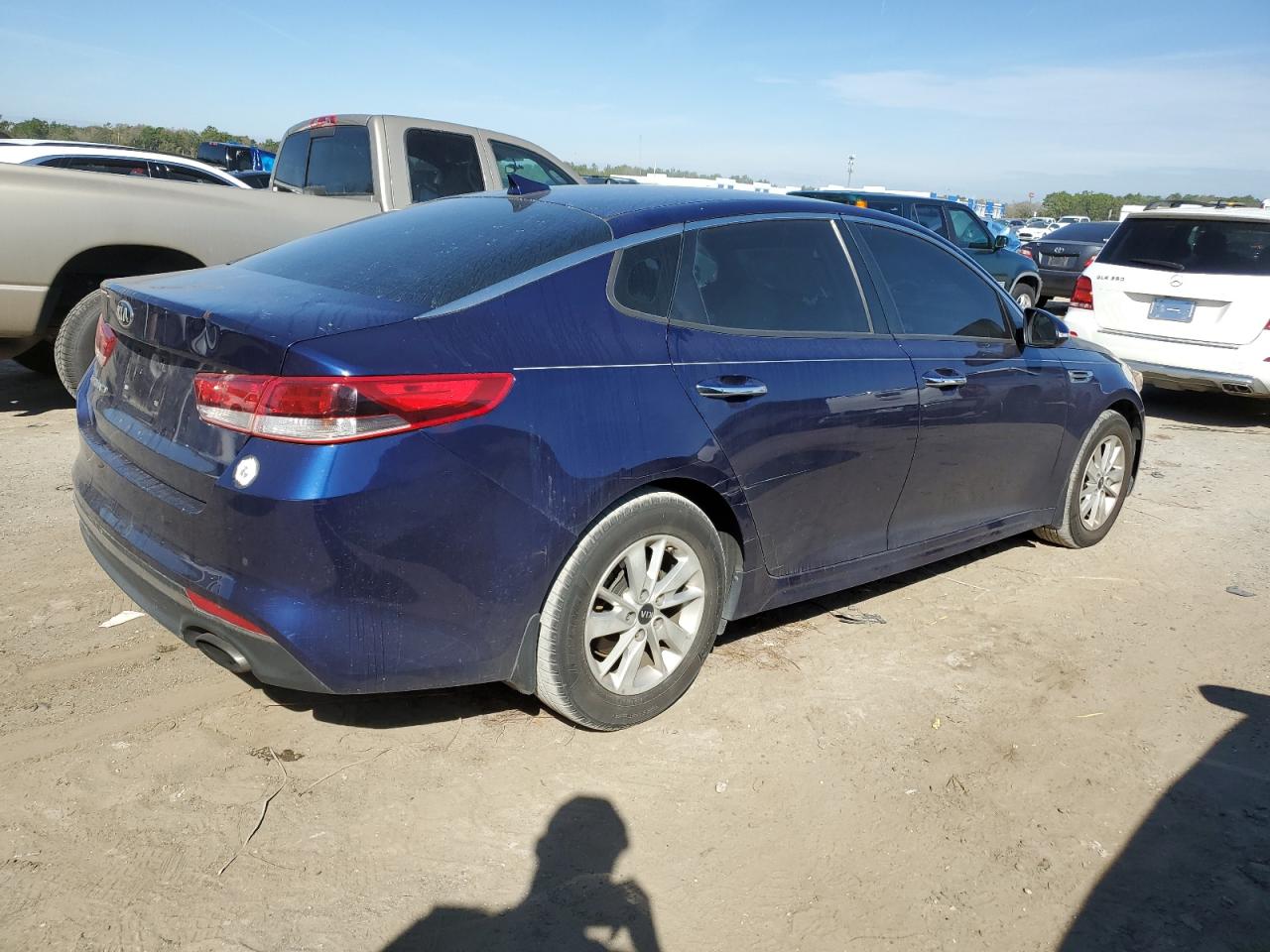 5XXGT4L34JG226528 2018 Kia Optima Lx