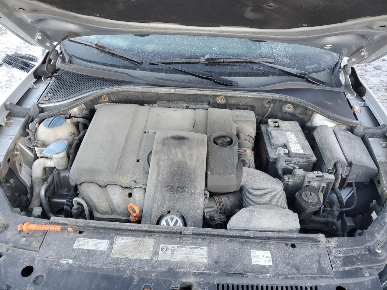 1VWAP7A31CC051105 2012 Volkswagen Passat S