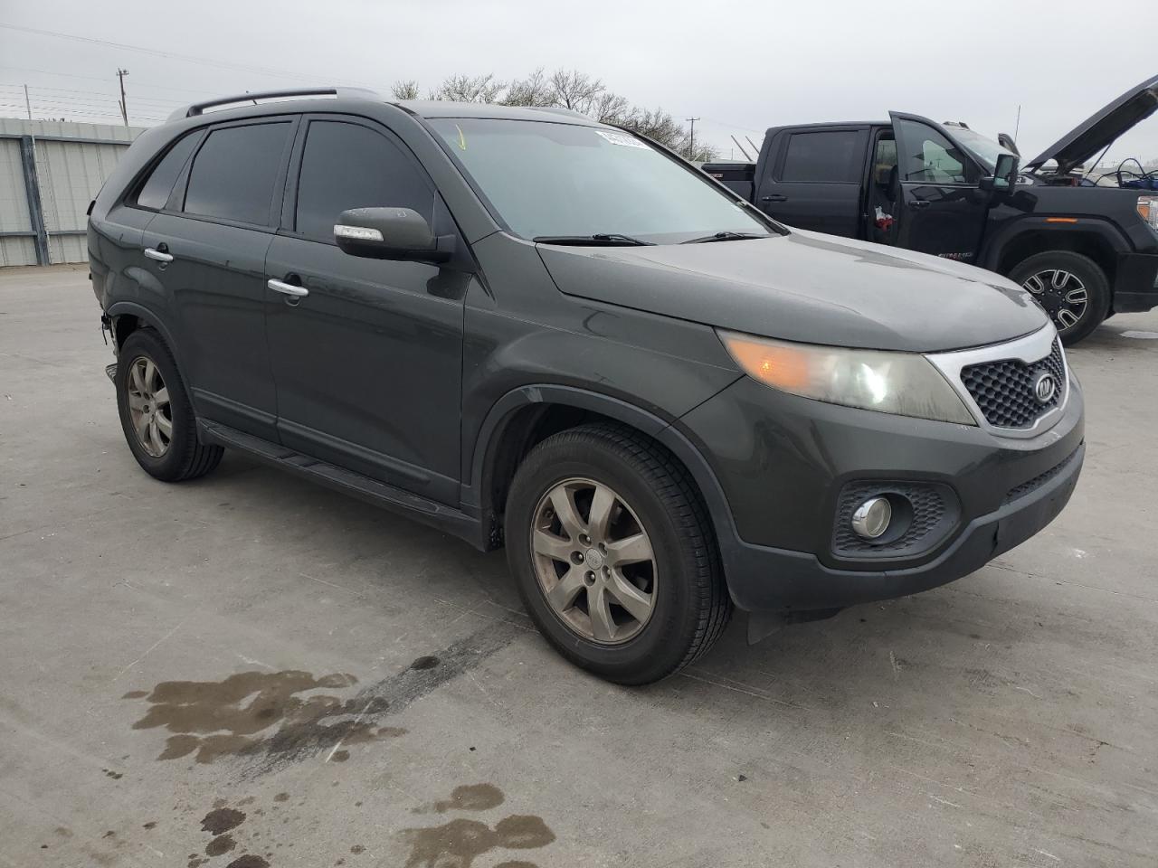 5XYKT3A61CG196095 2012 Kia Sorento Base