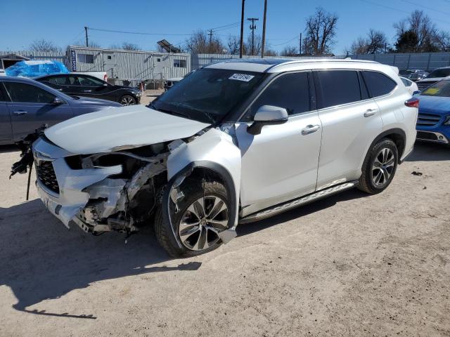 VIN 5TDGZRAH6MS068576 2021 Toyota Highlander, Xle no.1