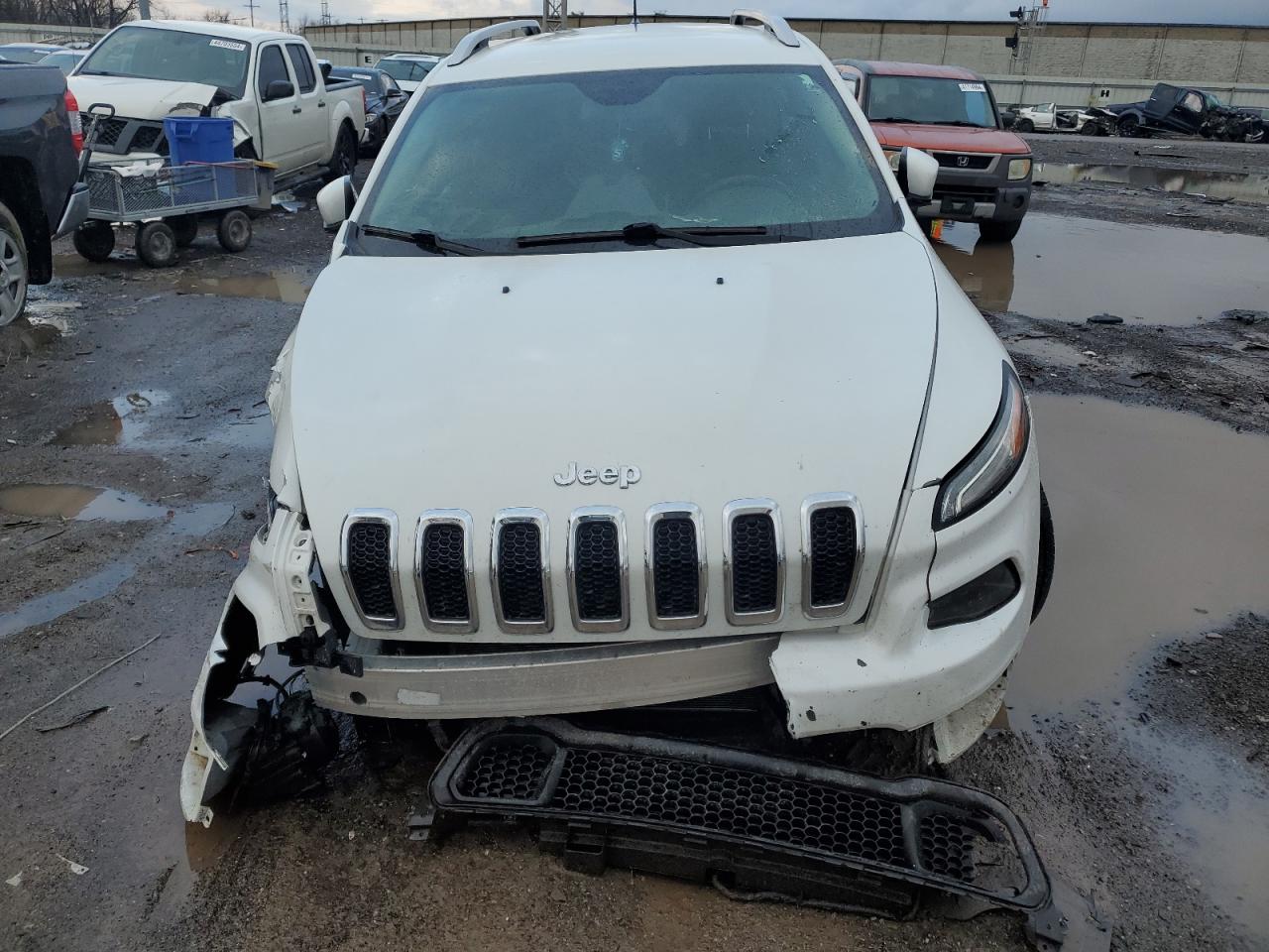 1C4PJMCB1HW614449 2017 Jeep Cherokee Latitude