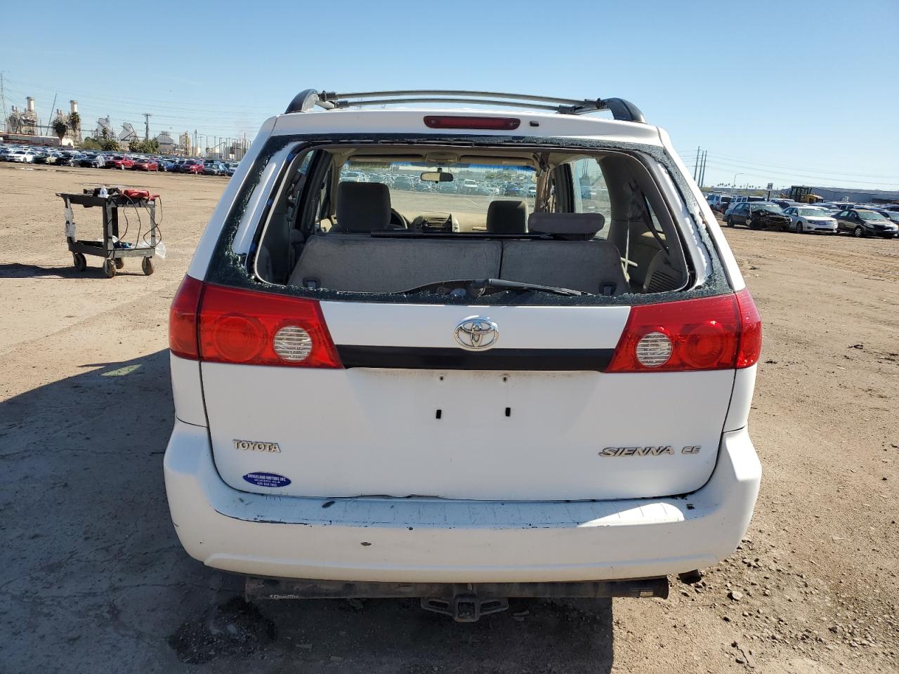 Lot #2895153834 2006 TOYOTA SIENNA CE