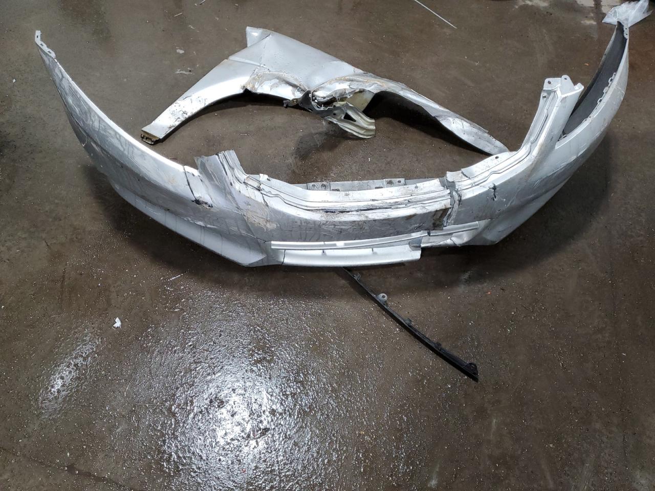 1HGCP2F3XBA085661 2011 Honda Accord Lx