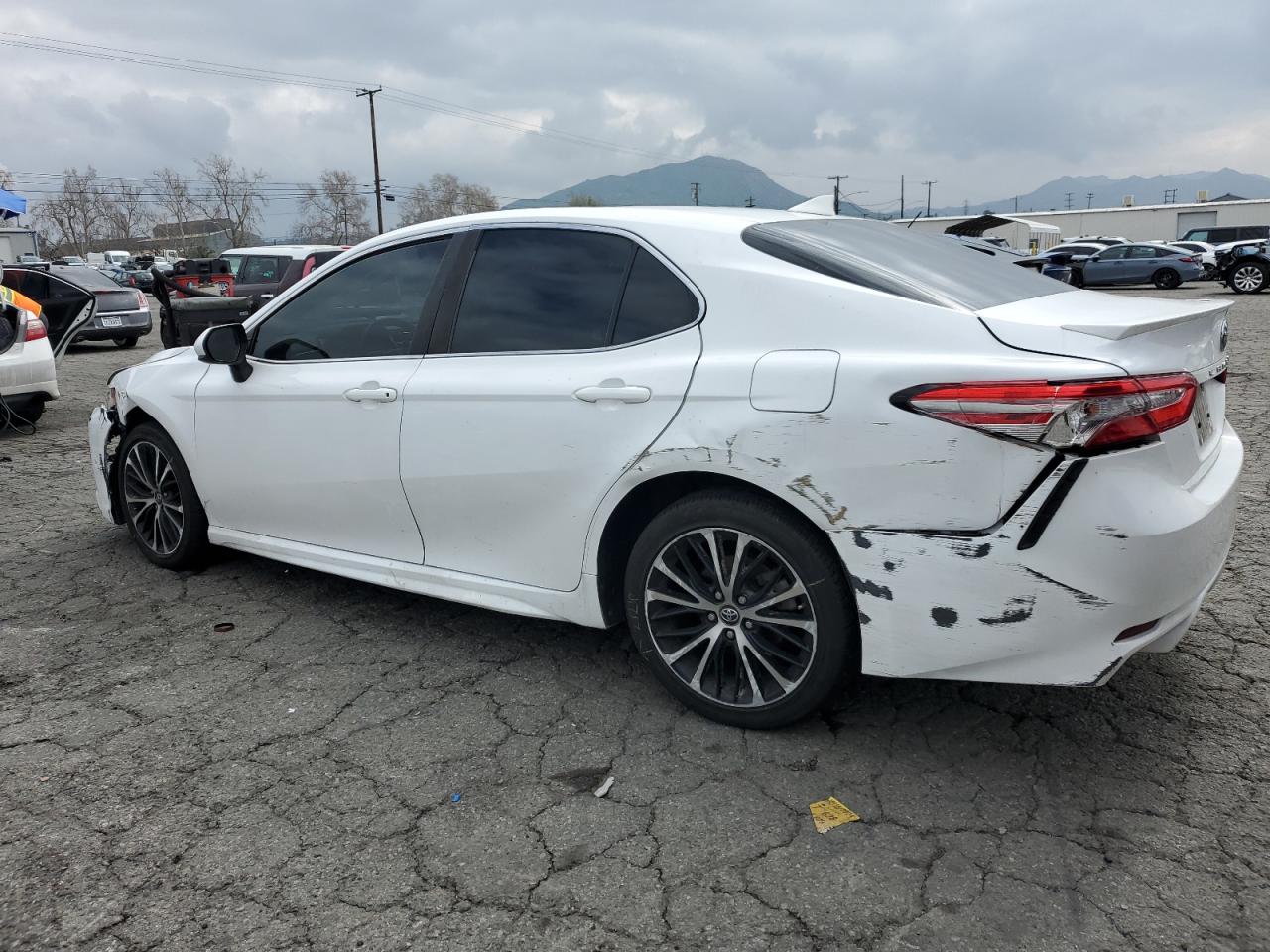 4T1B11HK8KU794786 2019 Toyota Camry L