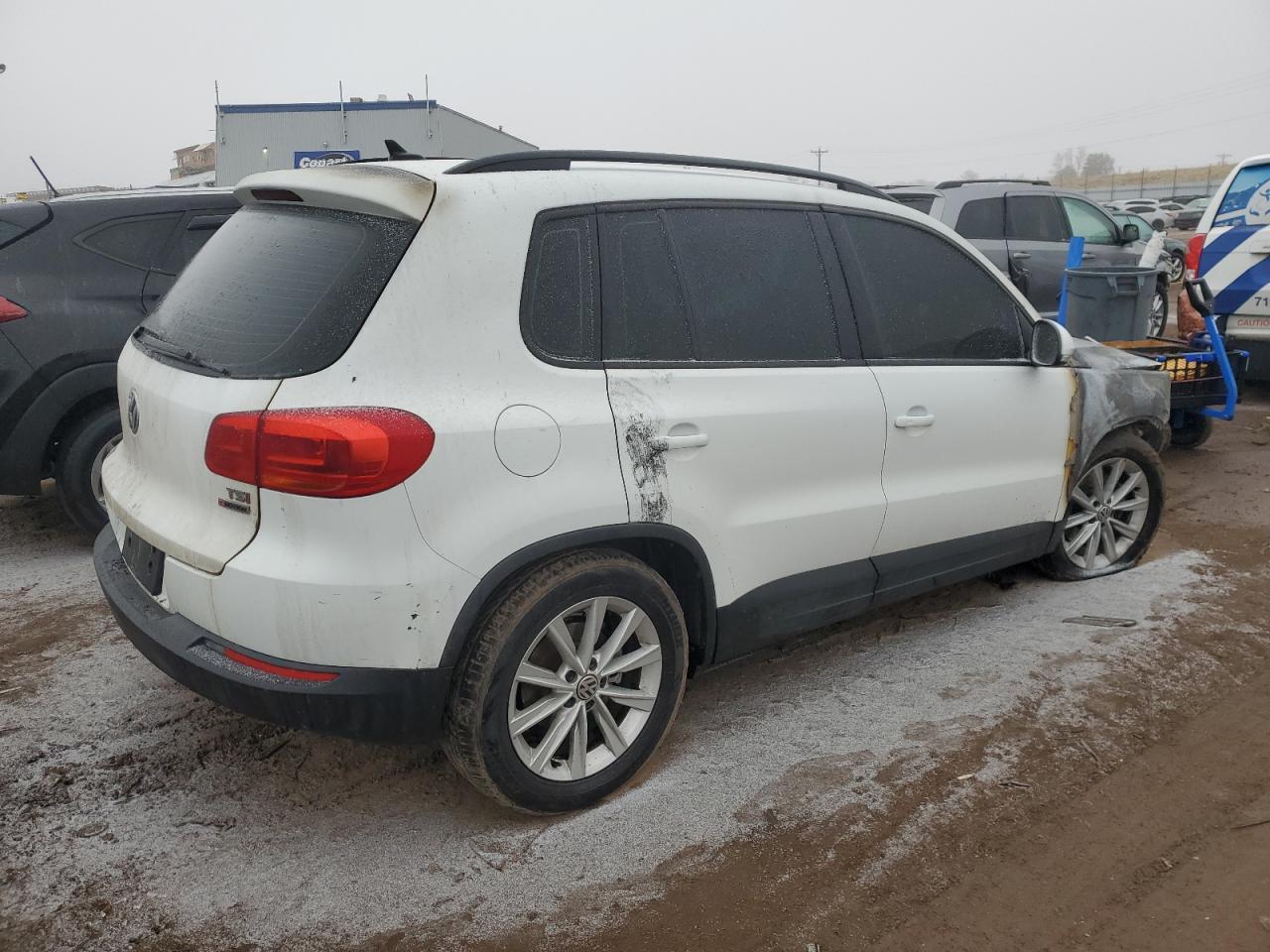 WVGBV7AXXHK052178 2017 Volkswagen Tiguan S