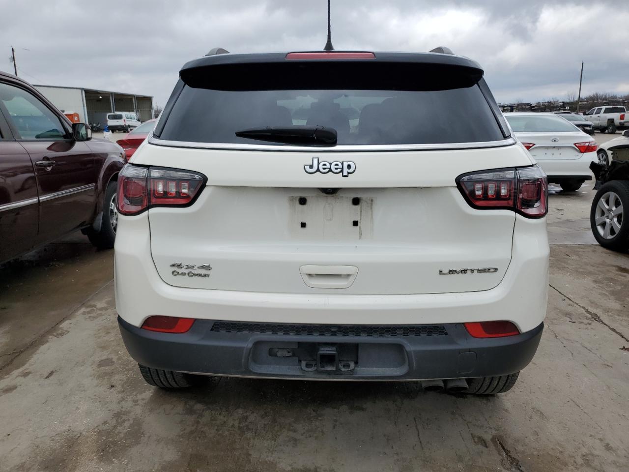 2018 Jeep Compass Limited vin: 3C4NJDCB8JT169307